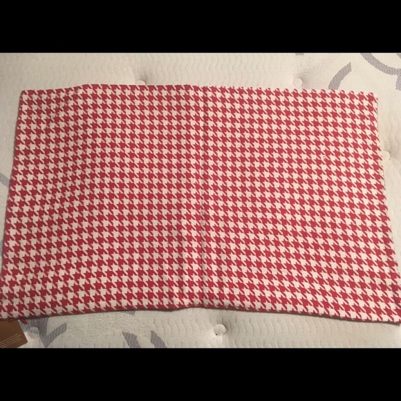 New Pottery Barn Plaid Houndstooth Lumbar pillow - Picture 3 of 6
